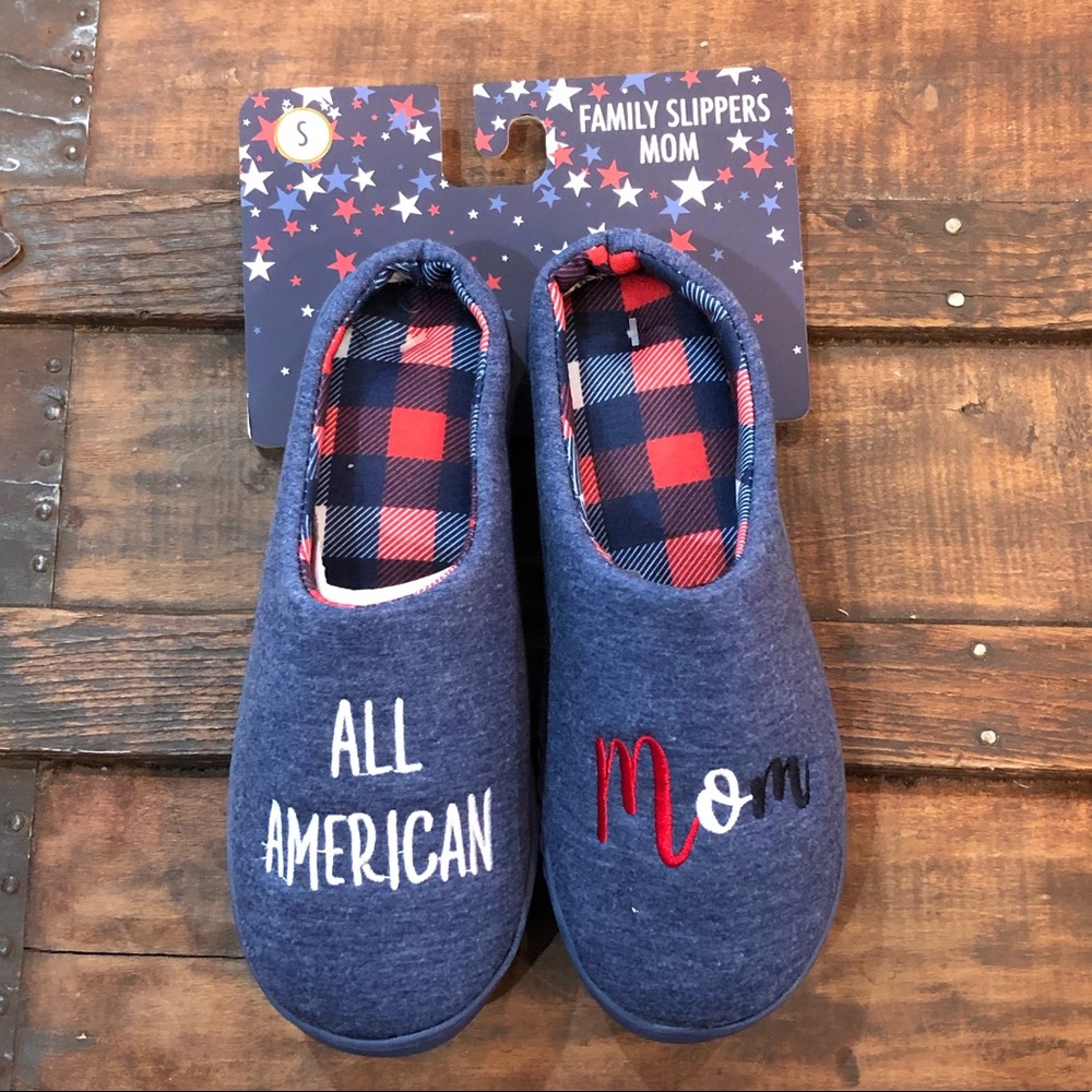 All American mom slippers embroidered blue women’s size small shoes NWT